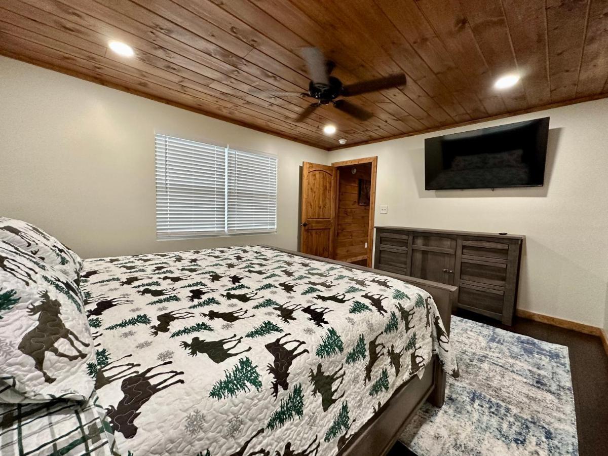 Creekfront Lodge: Brand New! Pigeon Forge Exteriör bild