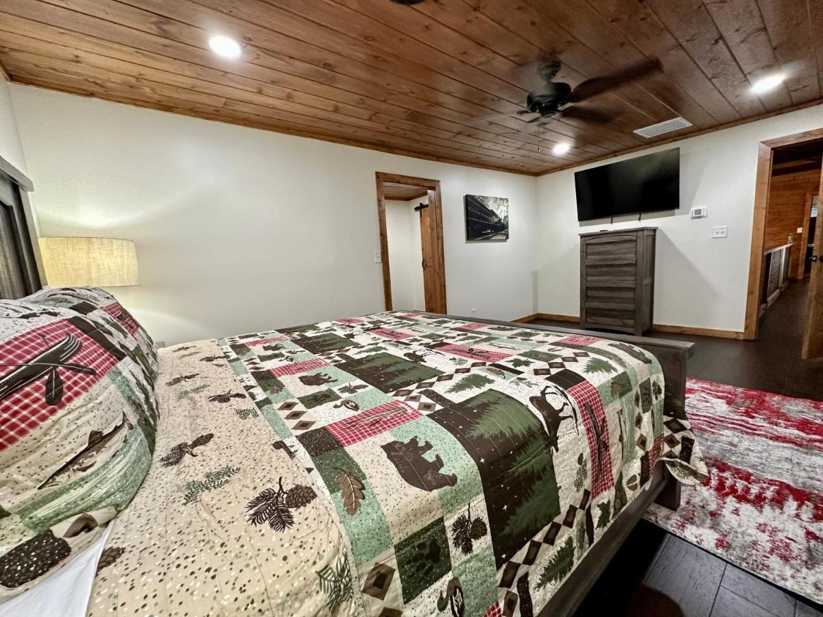 Creekfront Lodge: Brand New! Pigeon Forge Exteriör bild